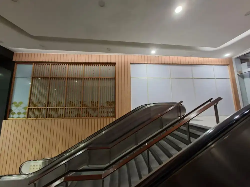 Glass Sticker (White), Atria Mall