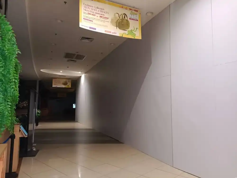 Hoarding (All White), Aeon Shah Alam