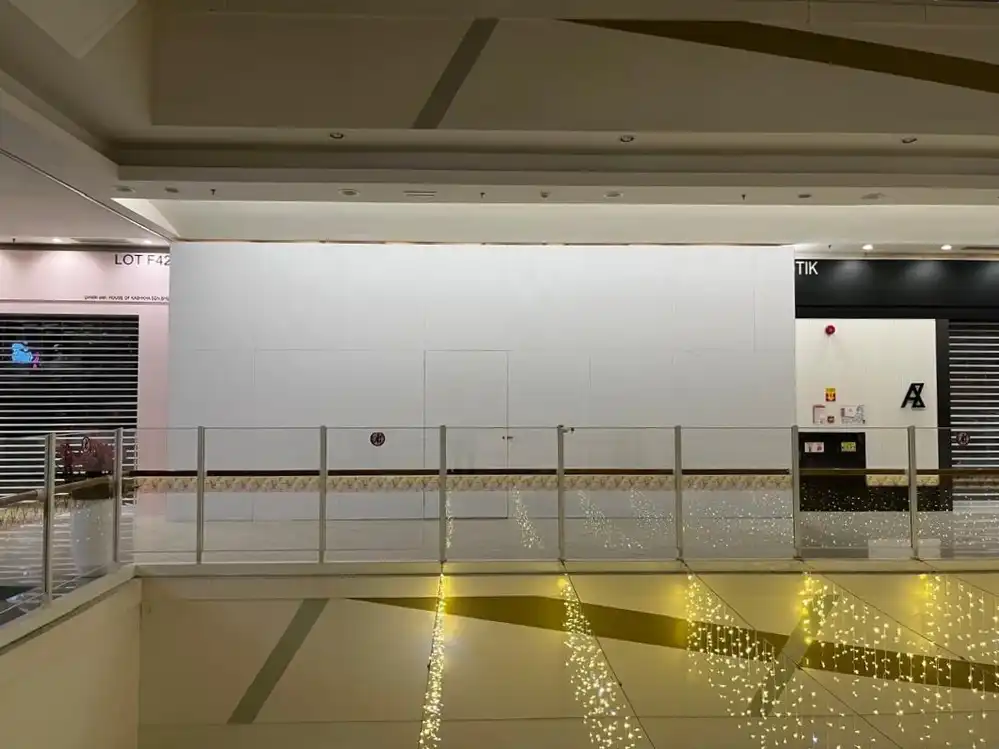 Hoarding (All White), Aeon Shah Alam
