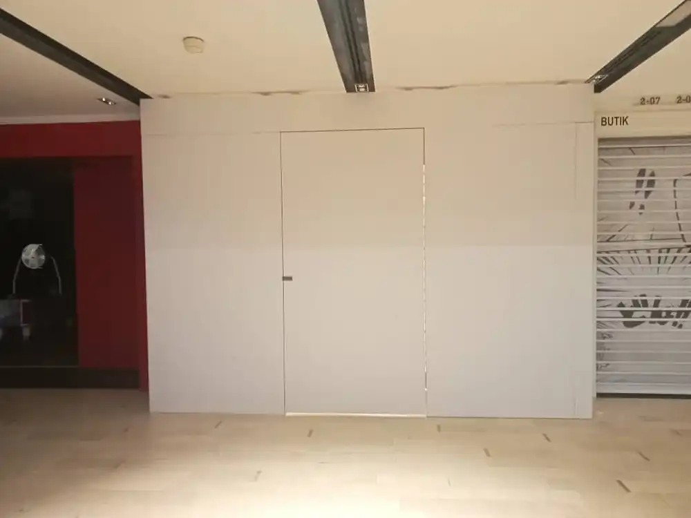 Hoarding (All White), Fahrenheit88