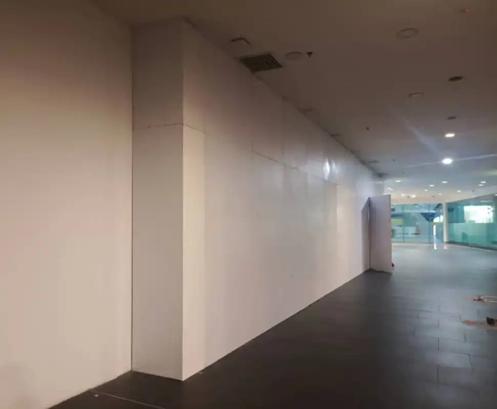 Hoarding (All White), Glo Damansara