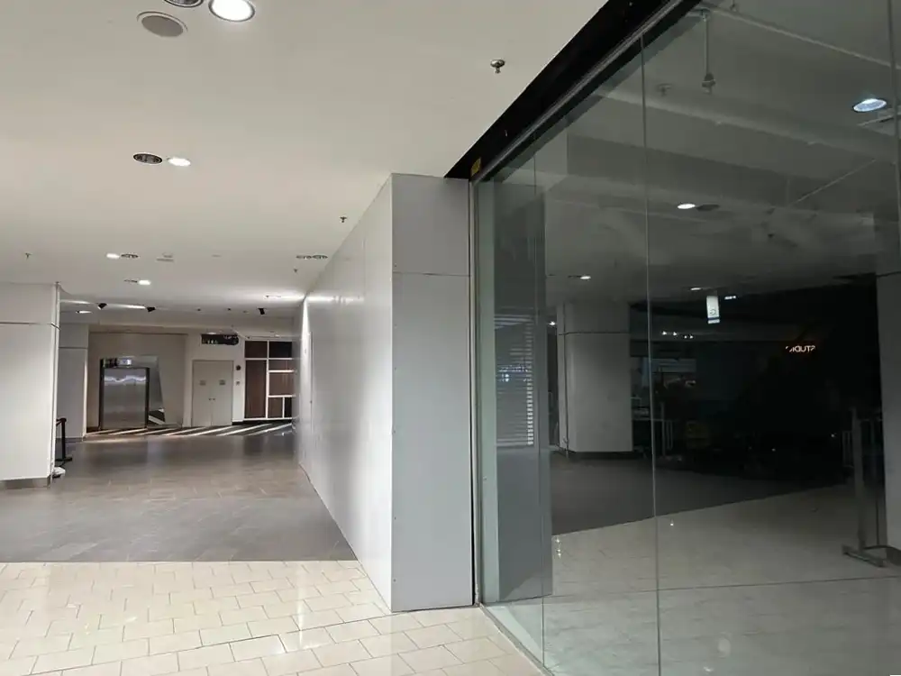 Hoarding (All White), Glo Damansara