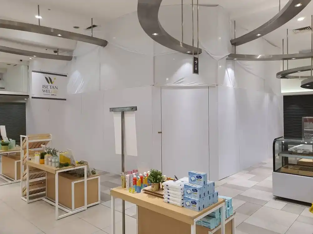 Hoarding (All White), Isetan KLCC