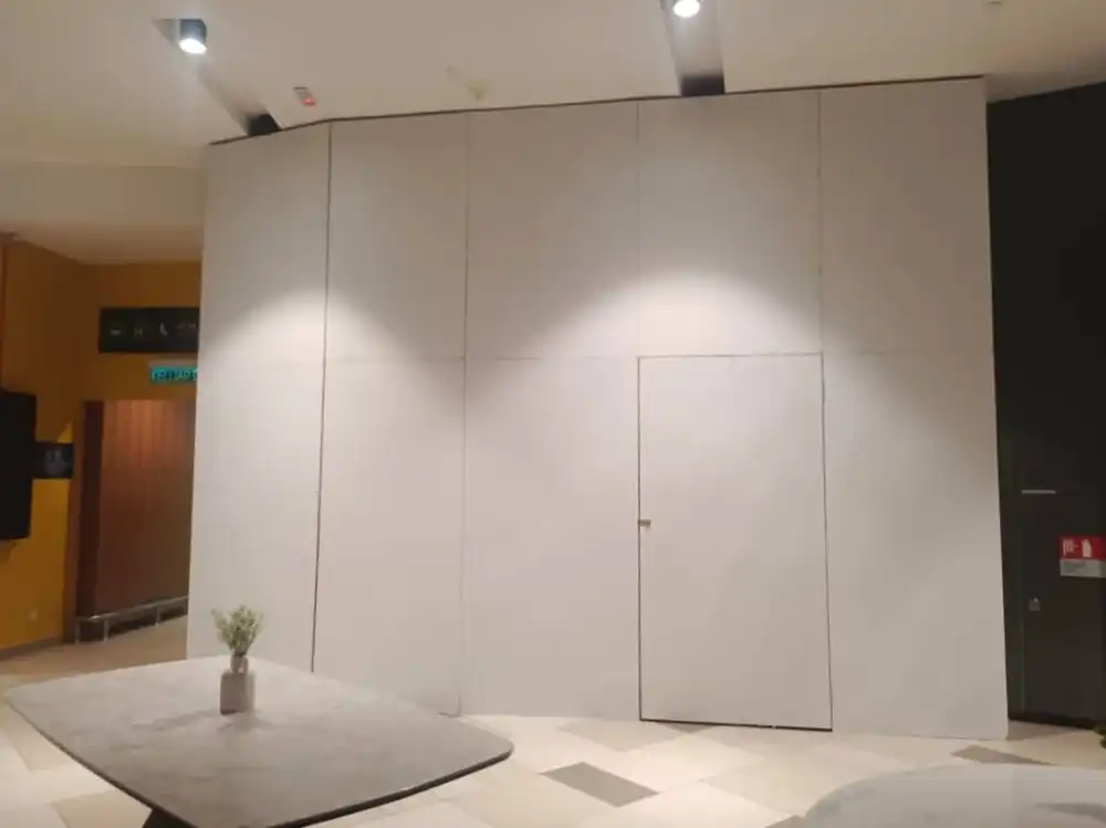Hoarding (All White), MyTown