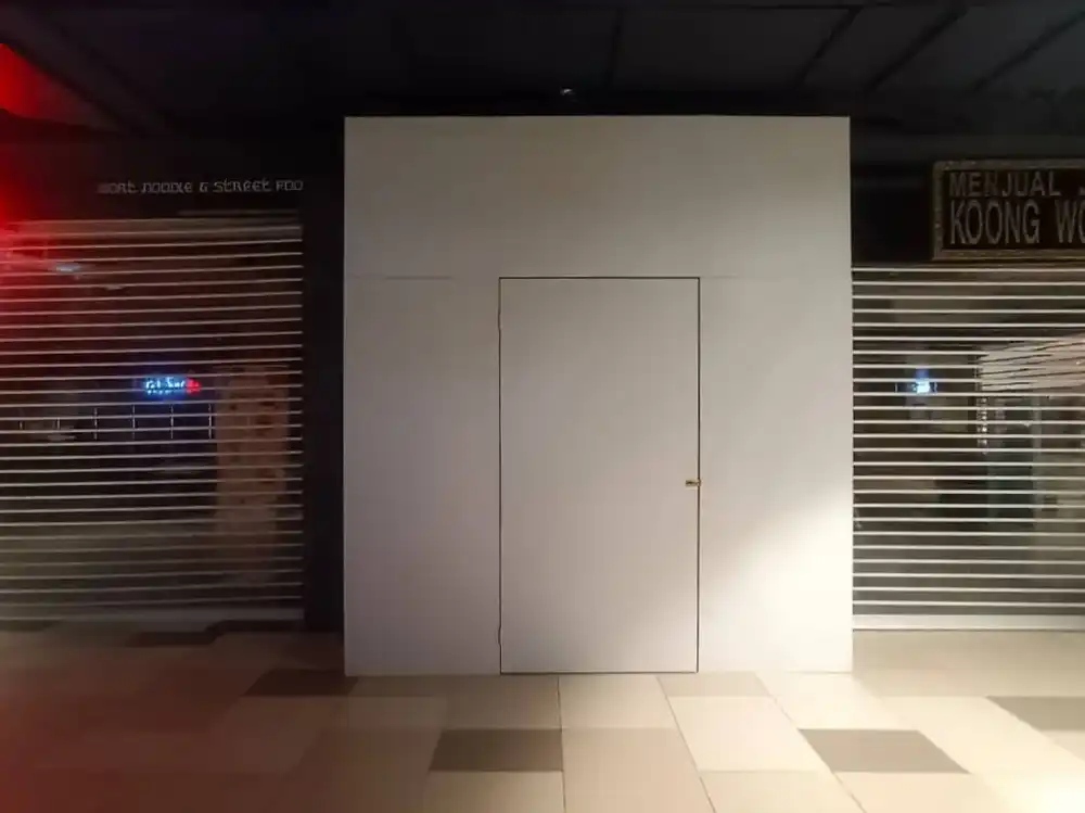 Hoarding (All White), MyTown