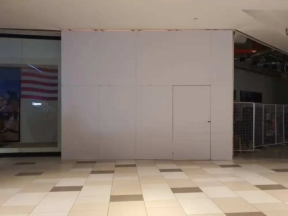 Hoarding (All White), MyTown