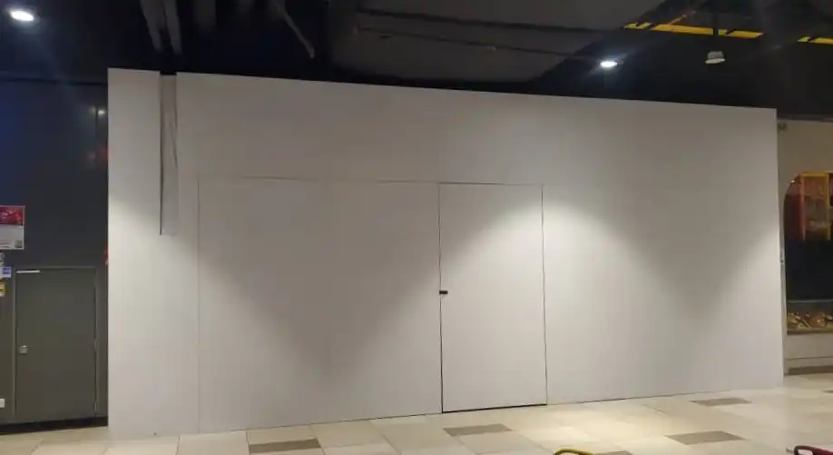 Hoarding (All White), MyTown