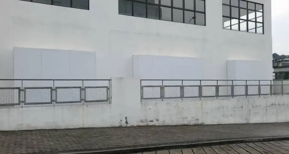 Hoarding (All White, Outdoor), Equine Park, Seri Kembangan