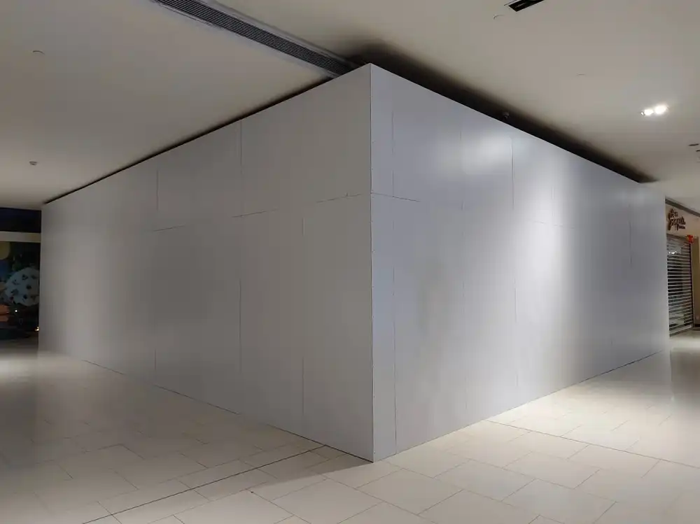 Hoarding (All White - Outdoor & Indoor), Da Men Mall, USJ