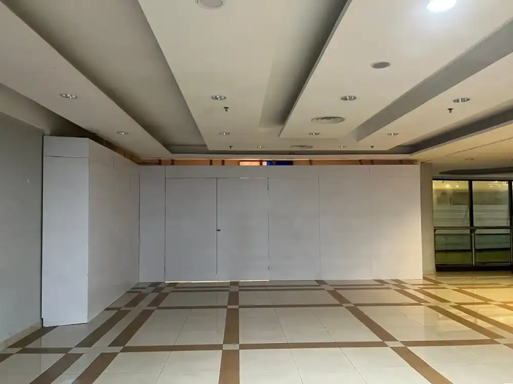 Hoarding (All White), Palm Mall, Seremban