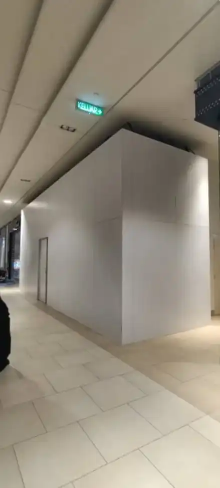 Hoarding (All-White), Pavilion Bukit Jalil