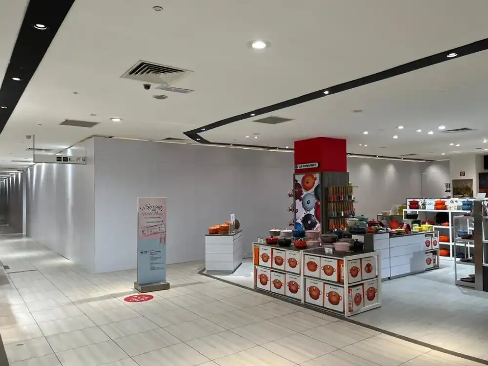 Hoarding (All White), Various Location, KLCC
