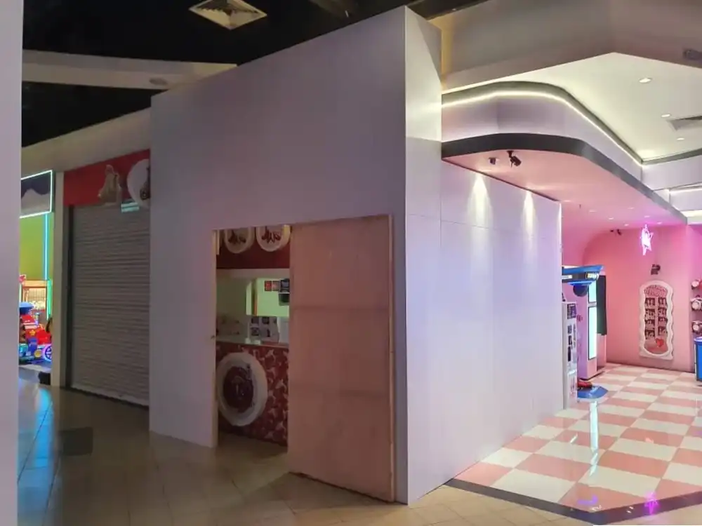 Hoarding (All White), Wangsa Walk