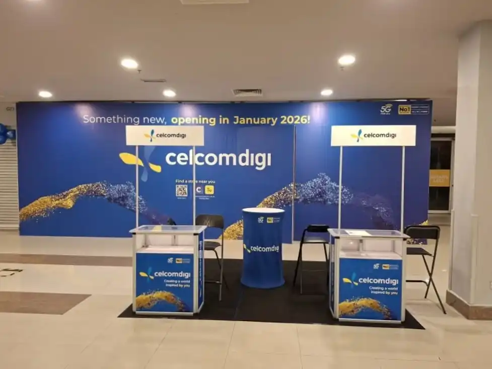 Hoarding and Visual, CelcomDigi, Lotus Setia Alam