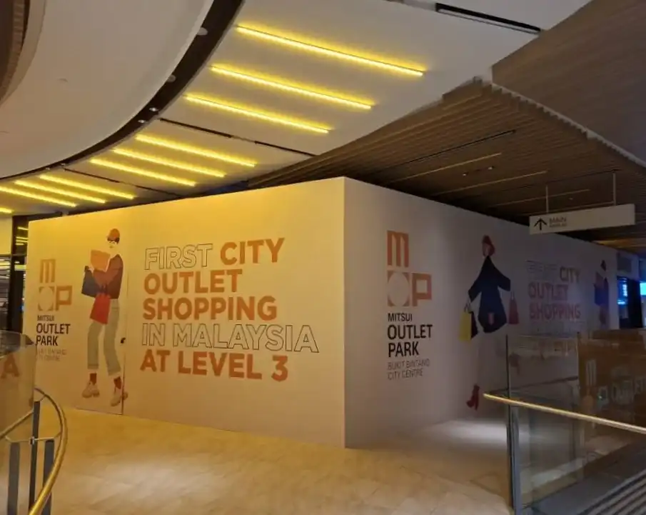 Hoarding and Visual, Mitsui Outlet Park, Lalaport BBC