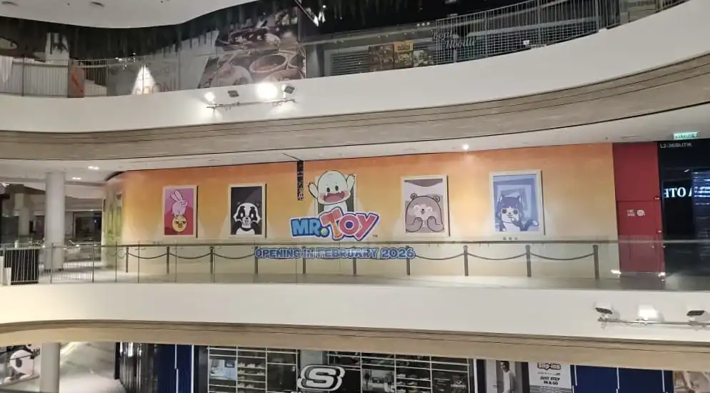 Hoarding and Visual, Mr. Toy,      Central i-City  