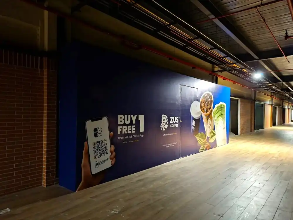 Hoarding and Visual, Zus Coffee, Kiara Bay