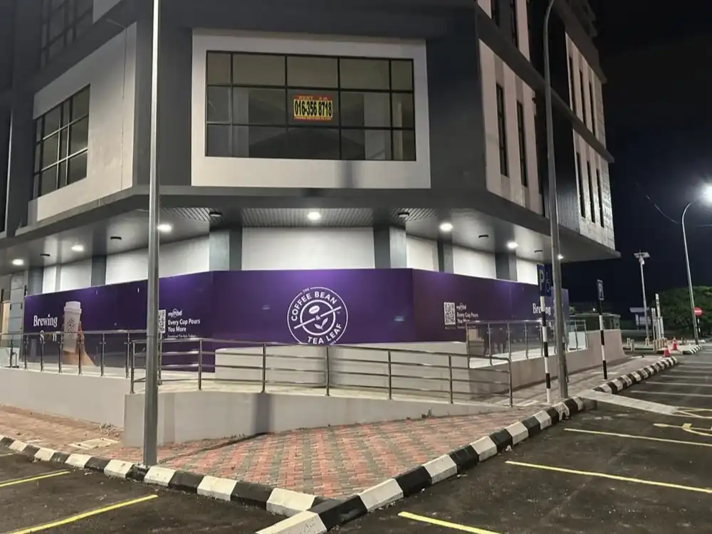 Hoarding Installation and Visual Tarpaulin Installation. Coffee Bean & Tea Leaf. Banting Business Centre