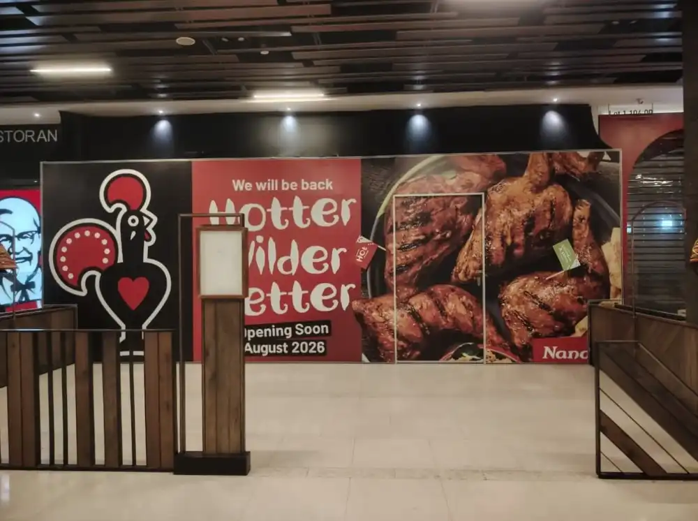 Hoarding Installation and Visual Tarpaulin Installation. Nando's. Pavilion Kuala Lumpur