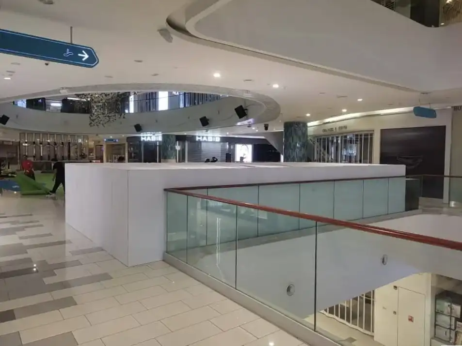 Hoarding (Kiosk, All White), KL East Mall