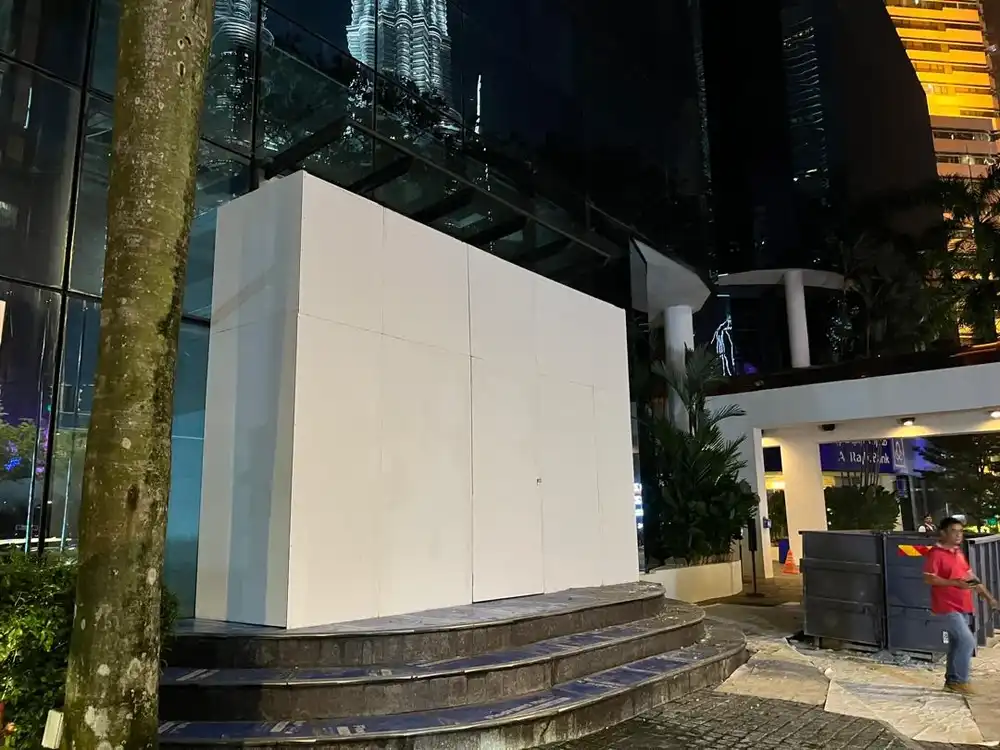 Hoarding (Outdoor, All White), Wisma Golden Eagle Realty, Jalan Ampang