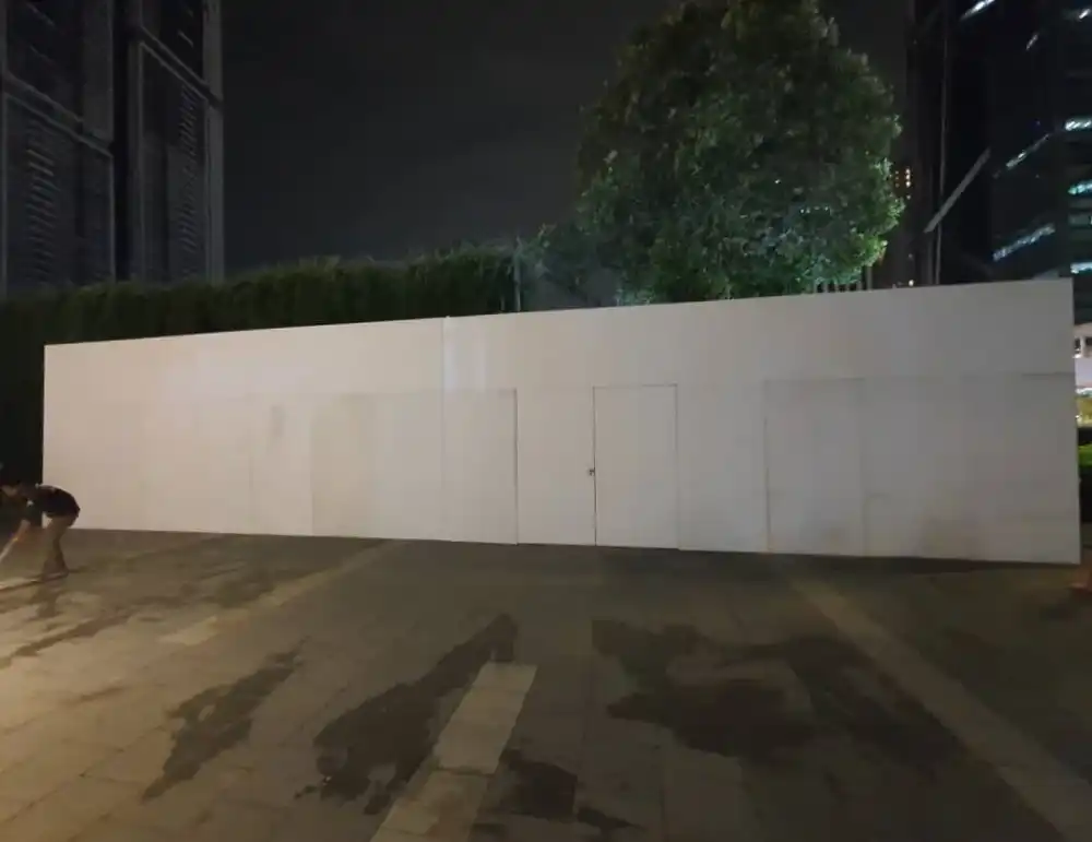 Hoarding (Outdoor, All-White), Wisma Integra