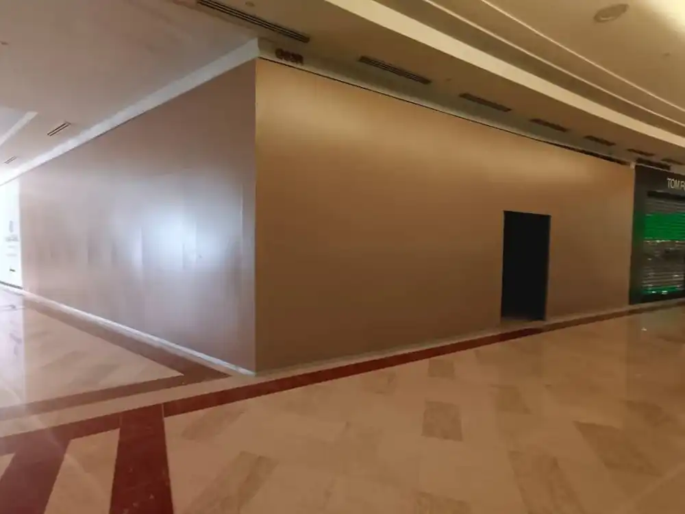 Hoarding Push In, KLCC