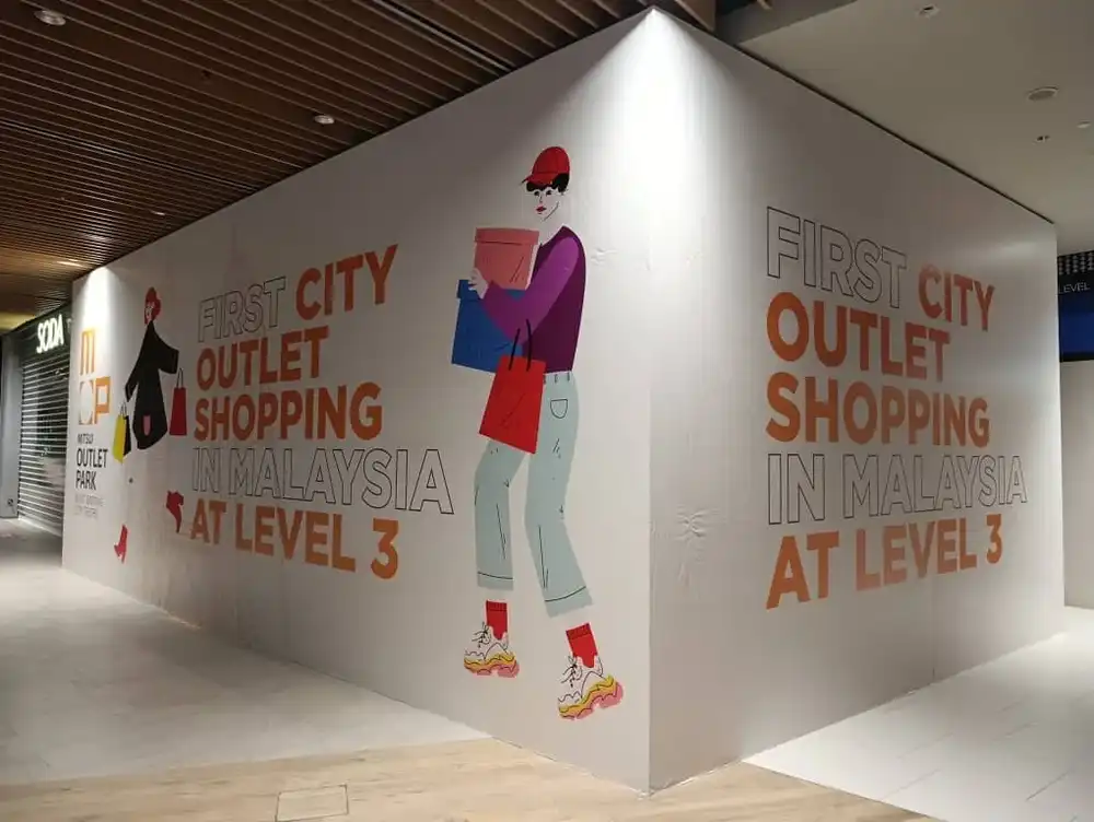 Hoarding Push Out and Visual, Lalaport BBCC for Mitsui Outlet Park (L1-30)