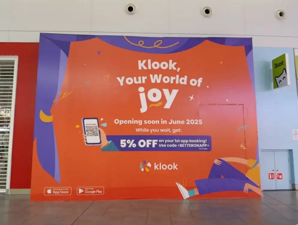 Hoarding Push Out & Visual, Klook, KLIA2 Gateway