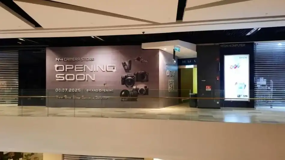 Hoarding Push Out & Visual, N4 Camera Store, MyTown