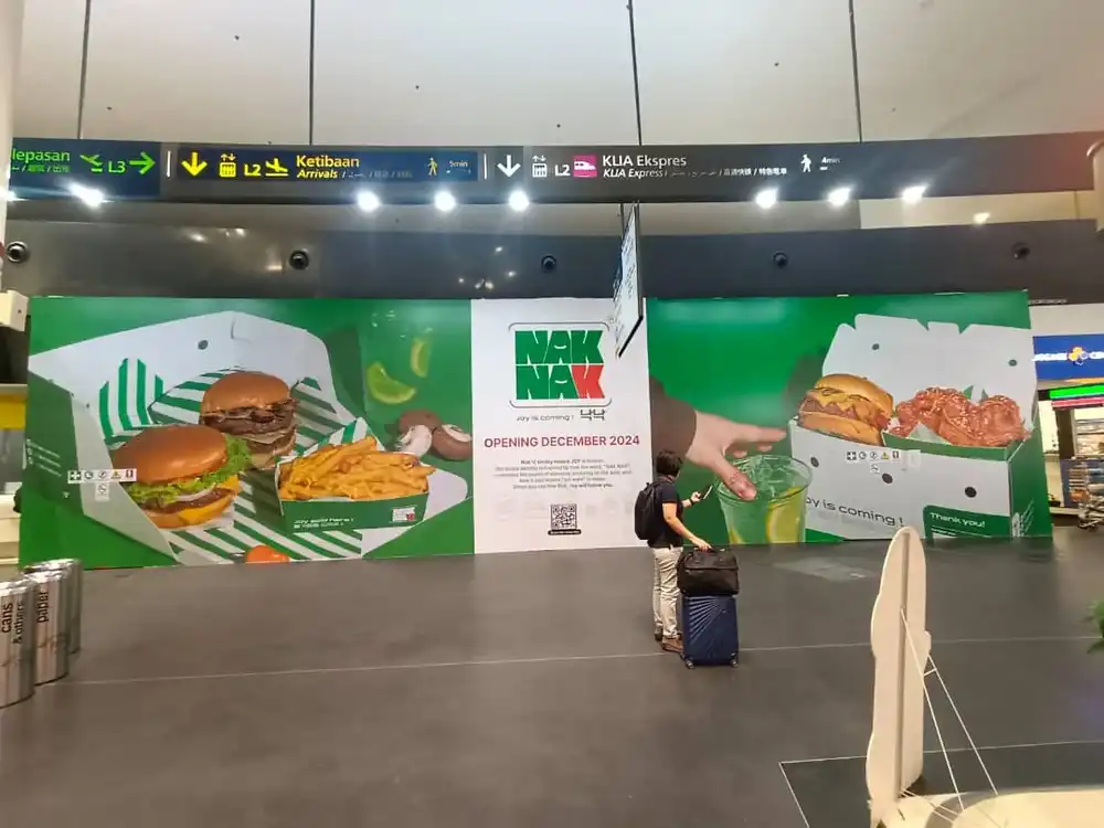 Hoarding Push Out & Visual, NakNak, KLIA2 Gateway