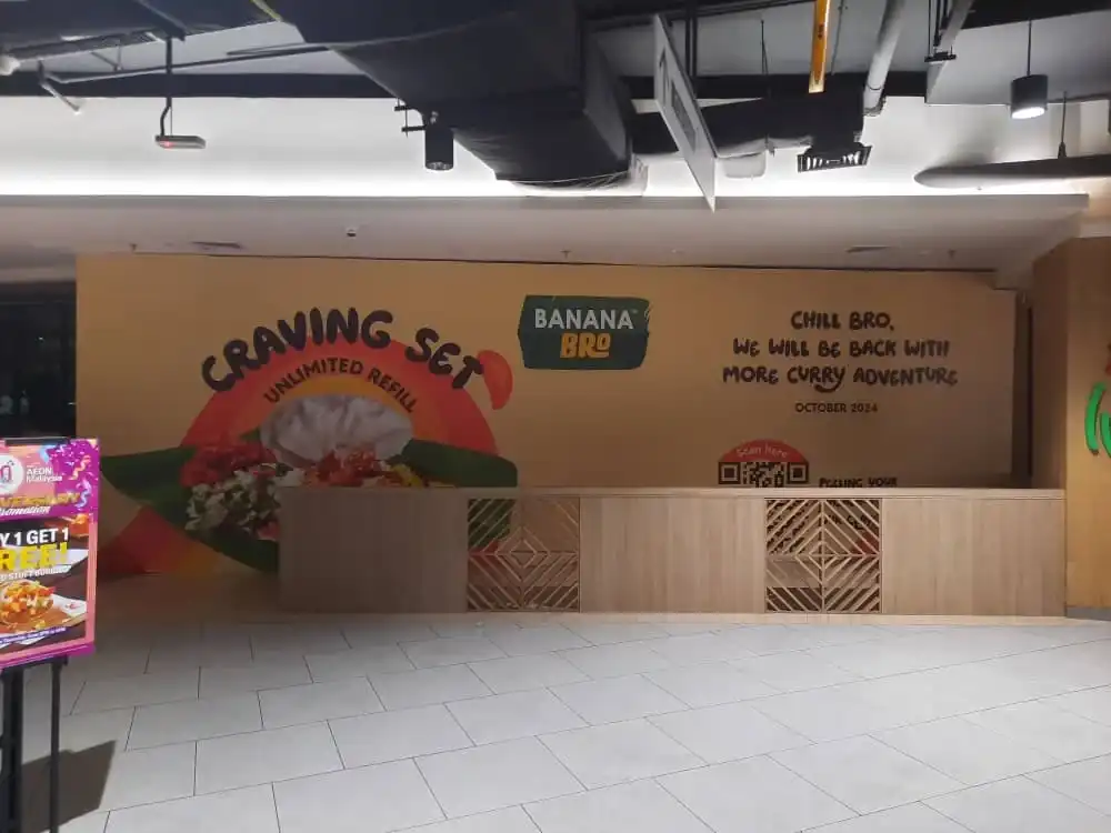 Hoarding & Visual, BananaBro, Aeon Maluri