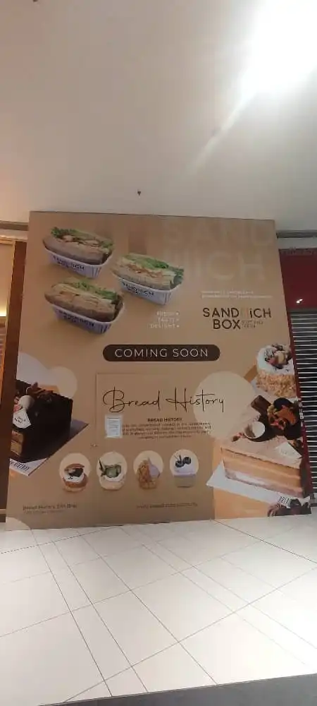 Hoarding Visual, Bread History, Nu Sentral