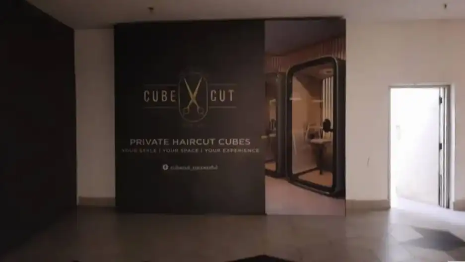 Hoarding & Visual, Cube Cut, Starling Mall