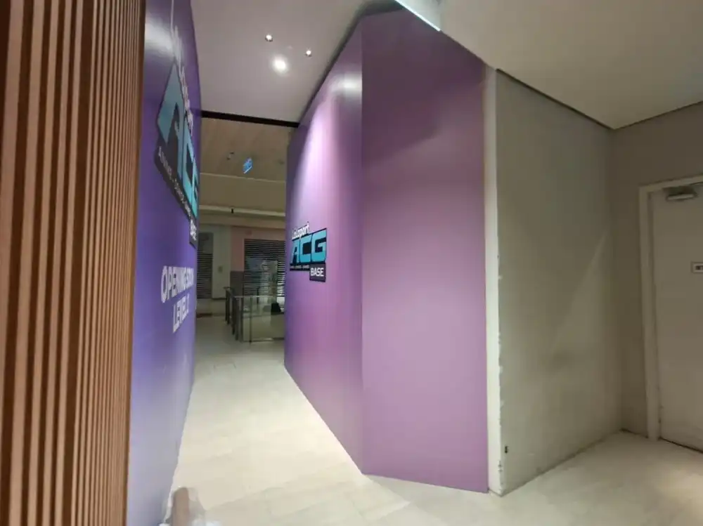 Hoarding & Visual, Generic, Lalaport BBCC