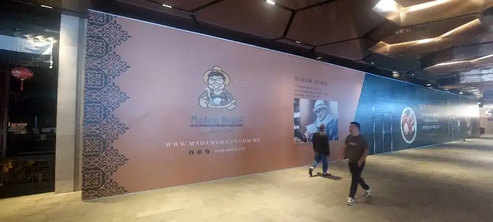 Hoarding & Visual (Gypsum), Madam Kwan's, Genting SkyAvenue