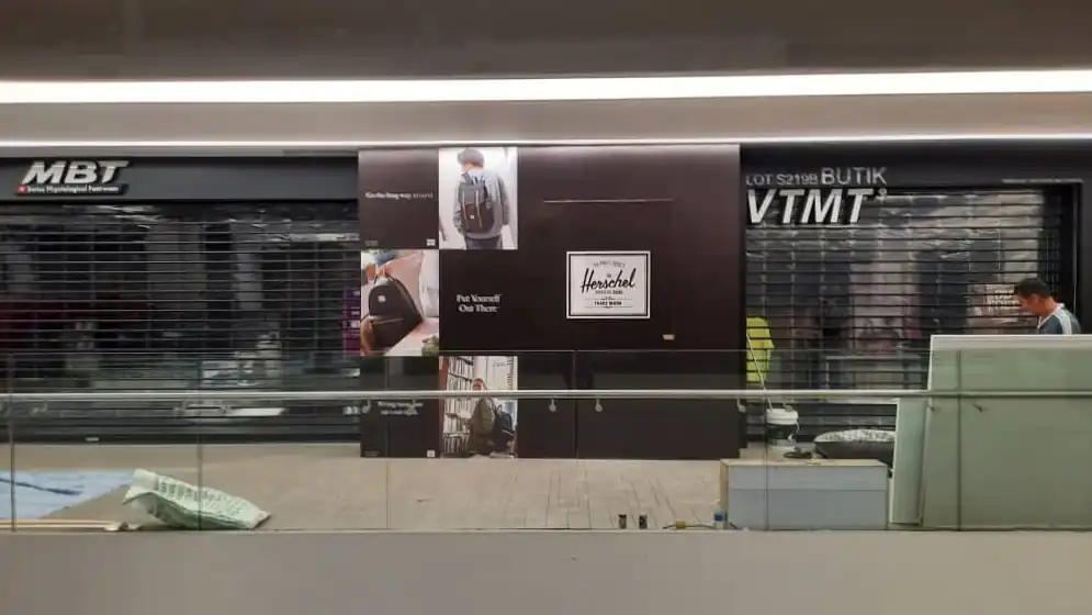 Hoarding & Visual, Herschel, 1 Utama