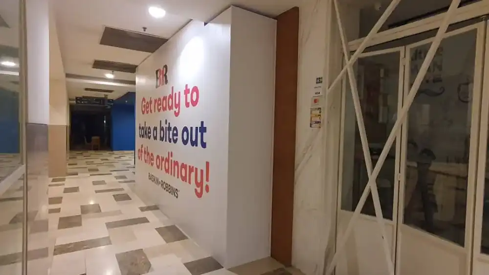 Hoarding & Visual (Indoor & Outdoor), Baskin Robbins, Publika