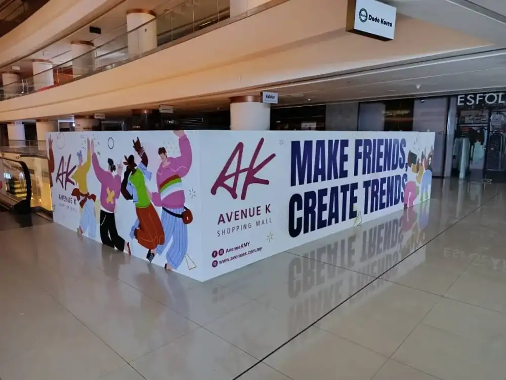 Hoarding & Visual (Kiosk), Avenue K
