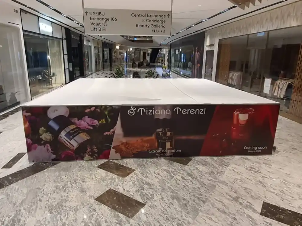 Hoarding & Visual (Kiosk), Tiziana Terenzi, TRX