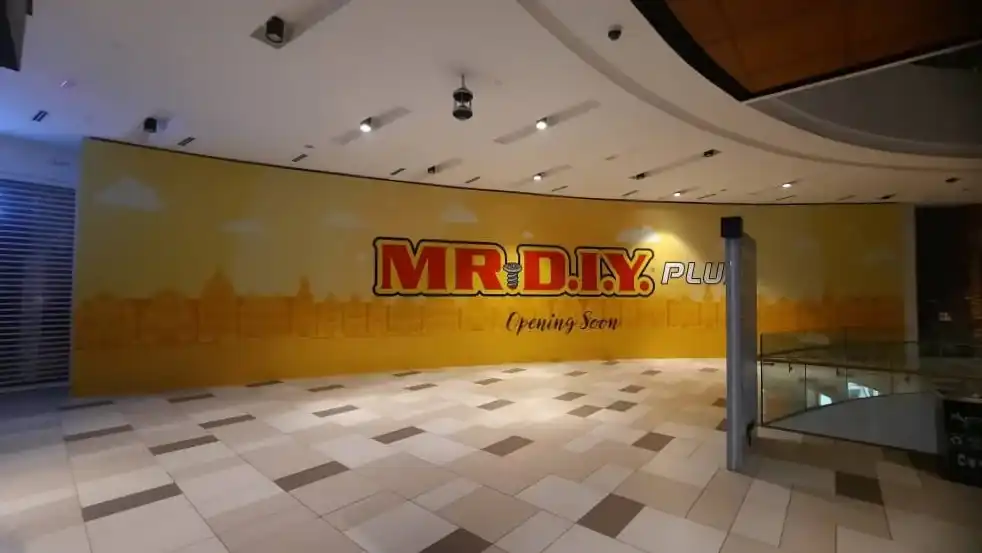 Hoarding & Visual, Mr.Diy Plus, MyTown