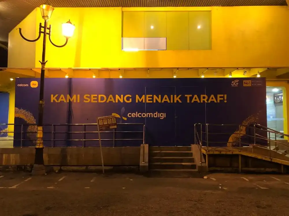 Hoarding & Visual (Outdoor, Shoplot), CelcomDigi, Seremban
