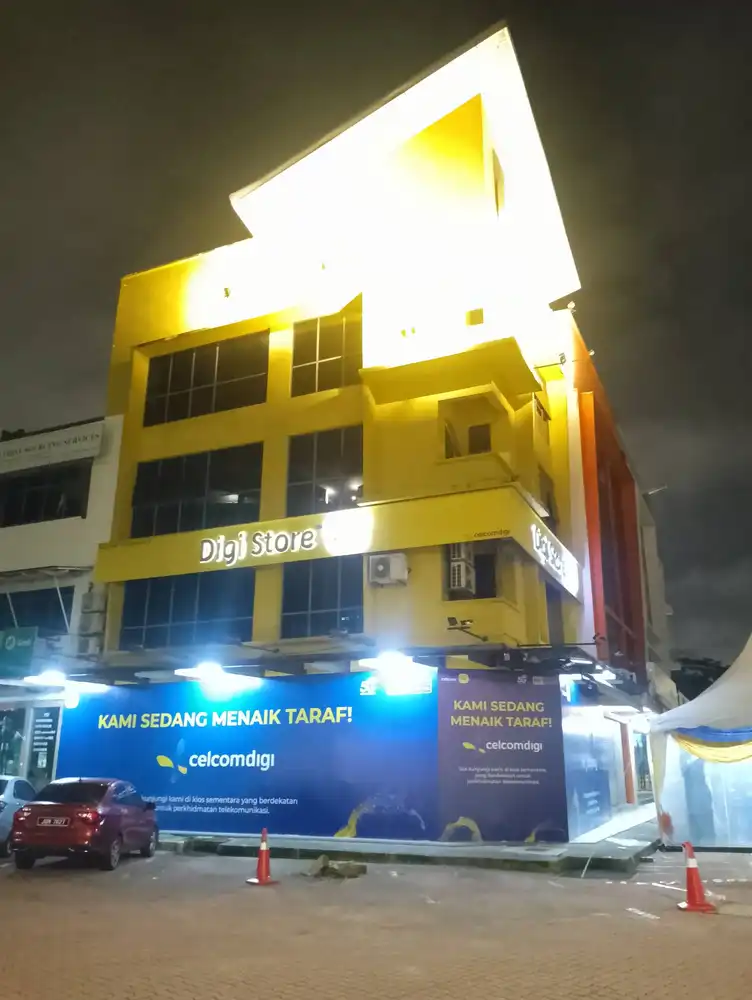 Hoarding & Visual (Shop Lot - Outdoor), CelcomDigi, Danga Bay, Johor 