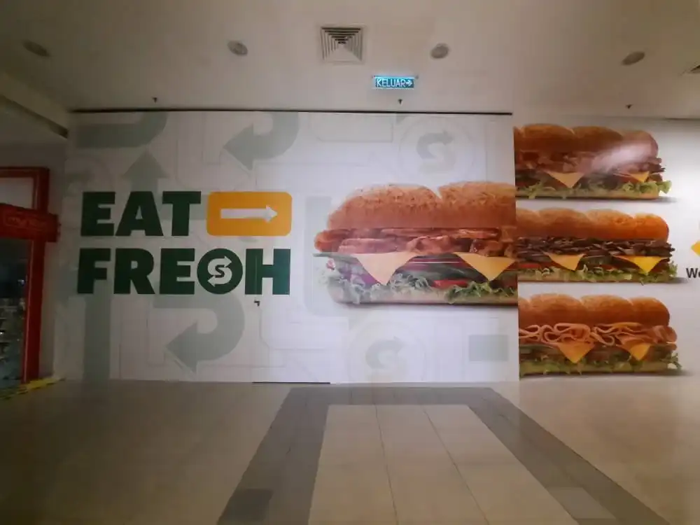 Hoarding Visual, Subway, Wangsa Walk