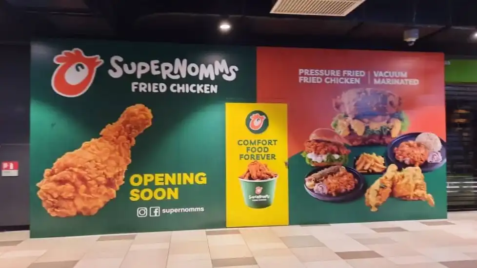 Hoarding & Visual, Super Nomms Fried Chicken, MyTown