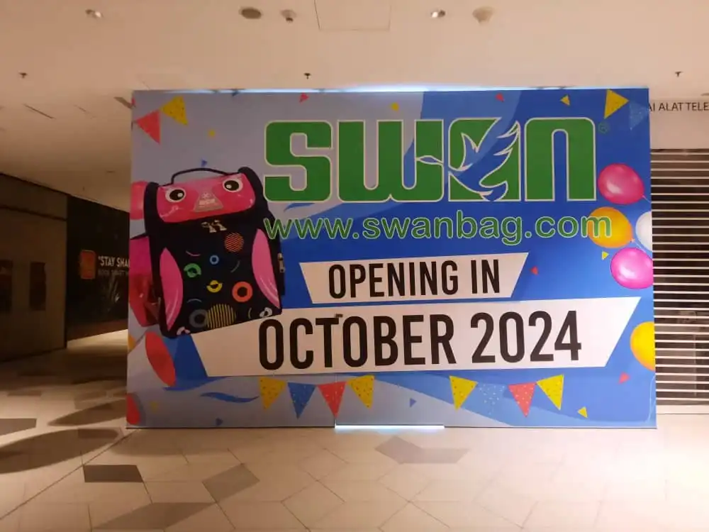 Hoarding & Visual, Swan Bag, Starling Mall