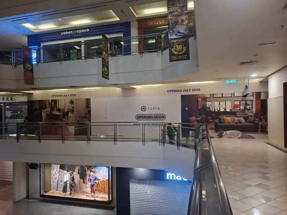 Hoarding & Visual Tarpaulin Installation, Ruma, Great Eastern Mall