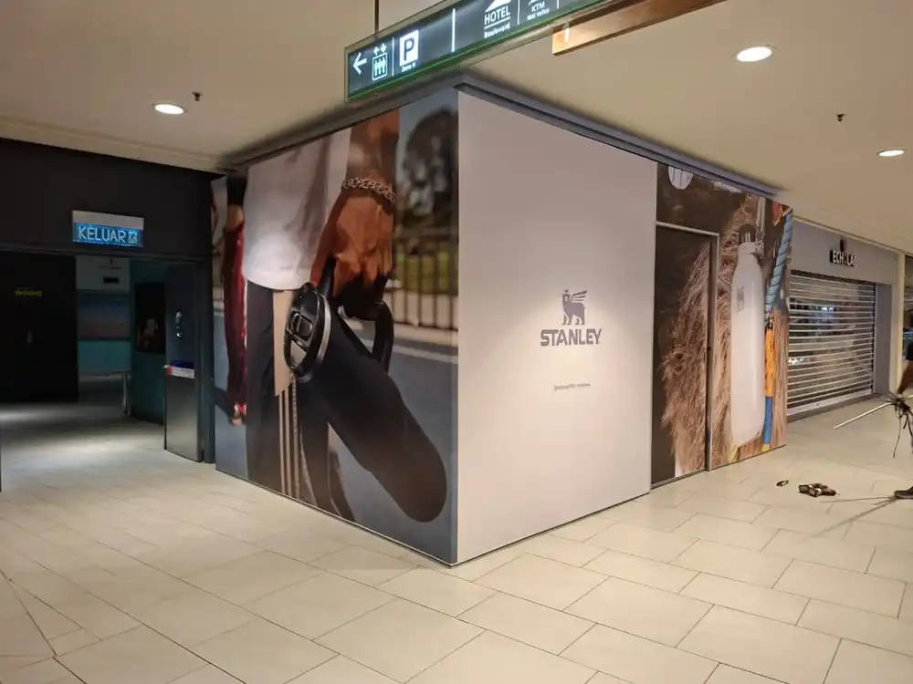 Hoarding & Visual Tarpaulin Installation, Stanley, Mid Valley Mall