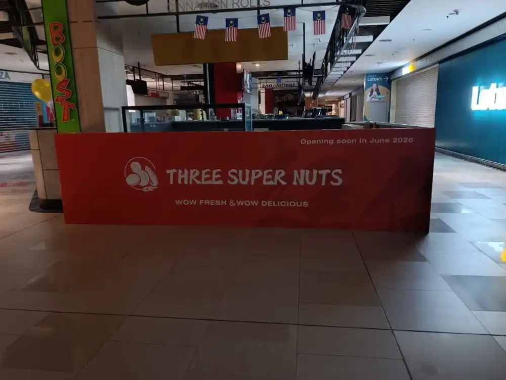Hoarding & Visual Tarpaulin Installation, Three Super Nuts, Paradigm Mall
