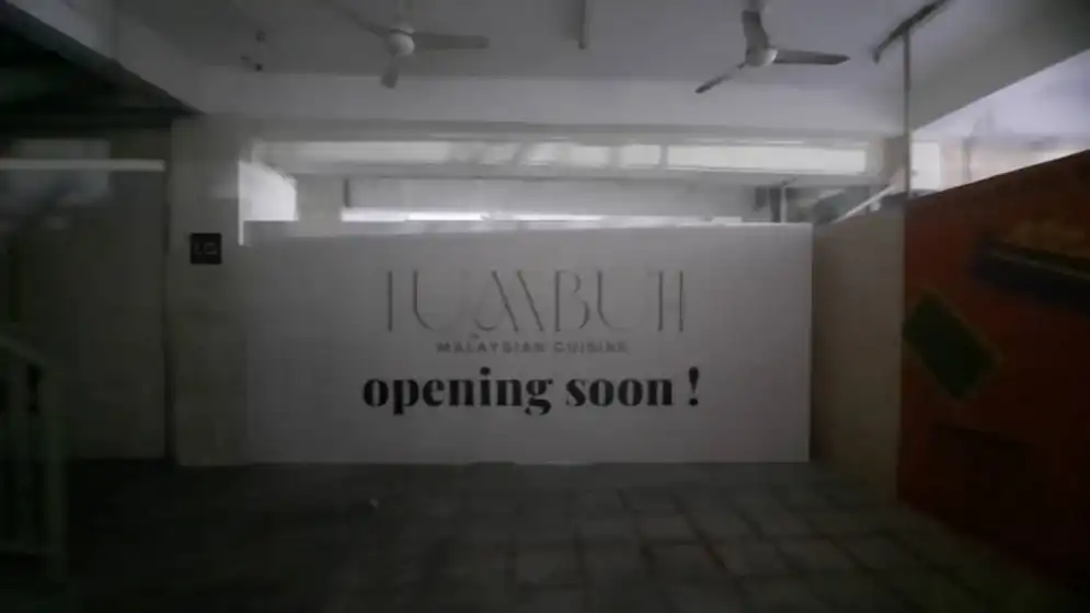 Hoarding & Visual, Tumbuh, The Campus
